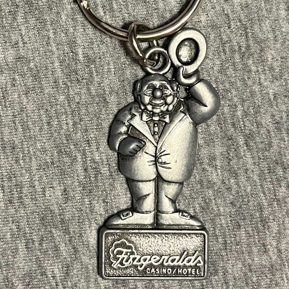 Fitzgeralds Casino Hotel Mr. O’Lucky Key Chain - Picture 1 of 3
